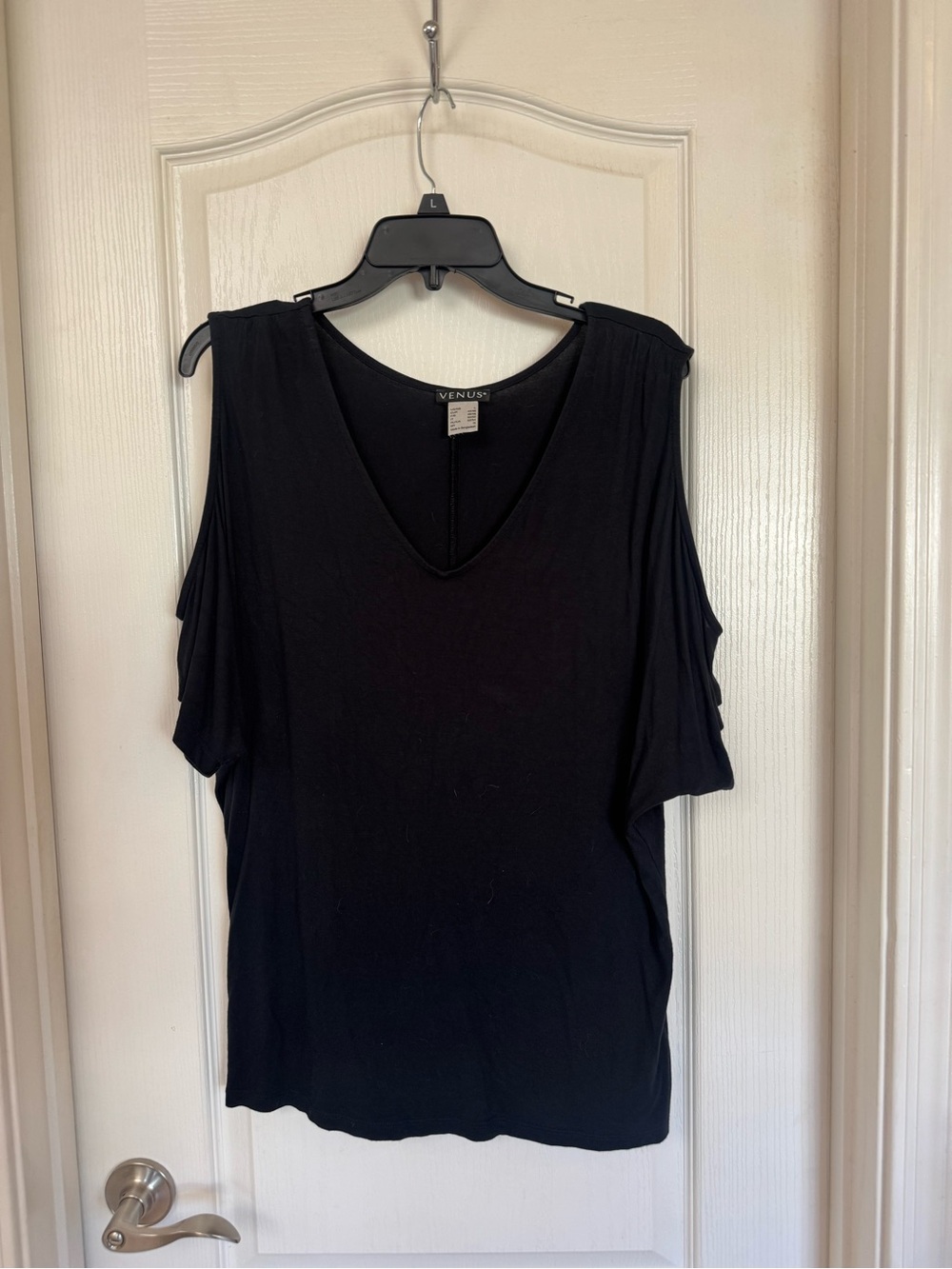 VENUS Black Cold-Shoulder V-Neck Top